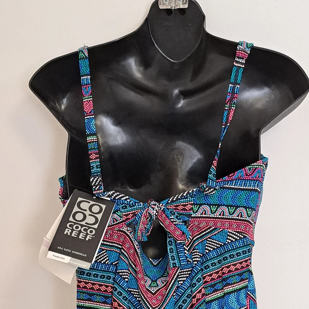 COCO Reef Santa Cruz Multicolor Geometric Tankini Top NWT Misses Size 32/34DD - Picture 8 of 8